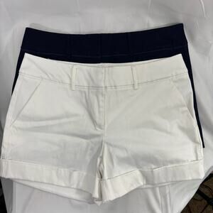 NY&C 7th Avenue Women’s 4” Shorts Lot of 2 Black & White Size 8